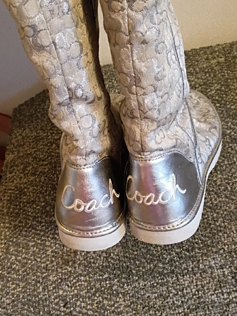Coach metallic  Silver Patterned Shearling-Lined Boots Size 8